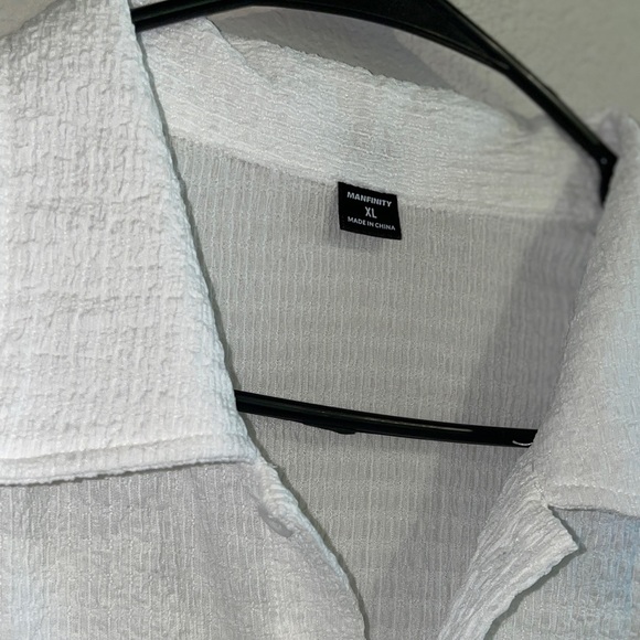 Men’s Casual Button Down Shirt - Picture 3 of 5